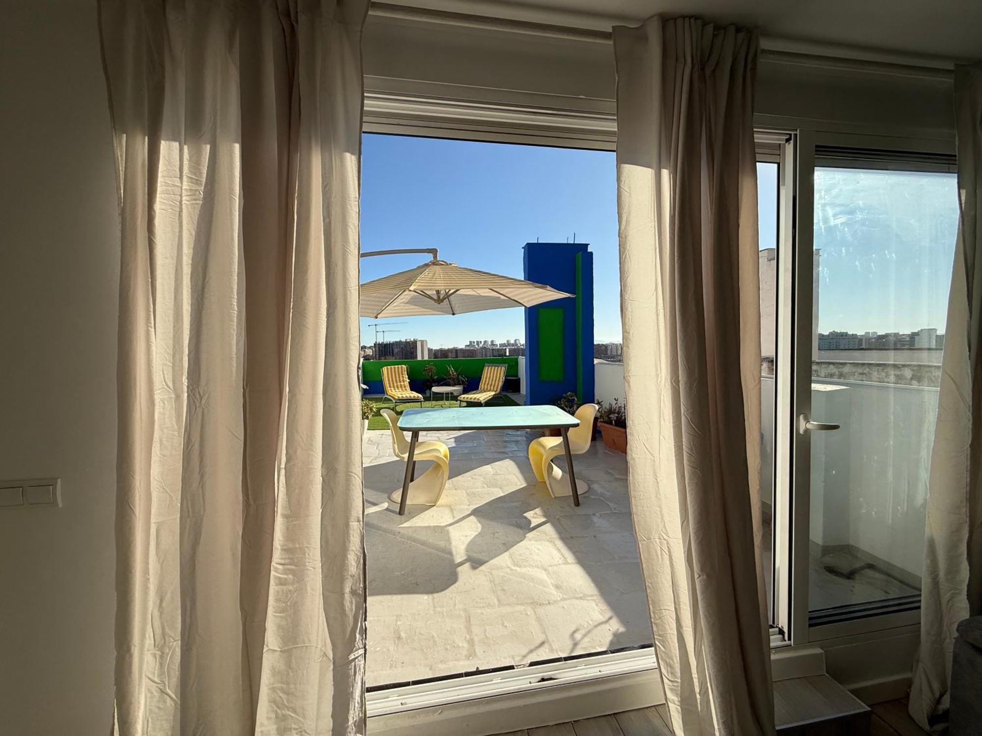 Appartement Petite Penthouse With The Sunniest Terrace In Valence Extérieur photo